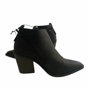 Universal Thread Black Block Ankle Booties NWT